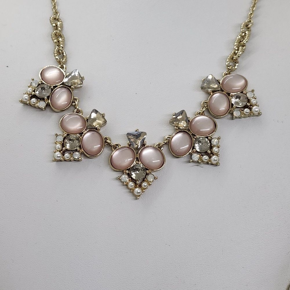 The Limited Pink Moonstone Color And Rhinestones Necklace